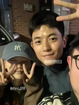 Lomon and Yihyun on lomon's English teacher IG story! #allofusaredead #lomon #yihyun #parksolomon #choyihyun 