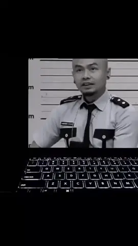 terlihat sempurna di mata orang yg tepat #quotes #katakata #foryou #tiktok #fypシ 