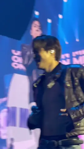 HOT VIBES🔥#kai #카이 #exo #exol #weareoneexo #crazymoments #fyp #fypシ゚ @EXO 