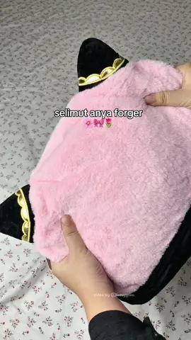 lucuu puooll🤏🏻 #anyaforger #selimut #ohsomeindonesia 