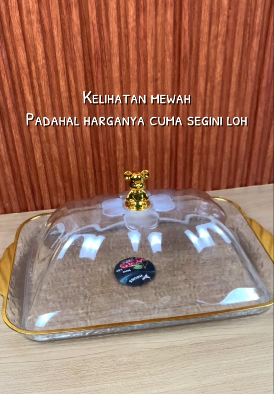 Elegan, simpel, tapi tetap mewah ✨ cocok banget buat nyaji kue dimeja tamu! #nampan #tempatkueestetik #tempatkue 