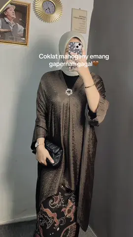 Blouse kaftan tunik emang secakep itu yah😭✨🤎 #blousekaftan #blouse #outfitkondangan 