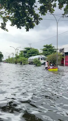 #banjir #semarang #bakpao 