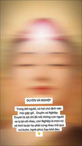 DUYÊN VÀ NGHIỆP Trong đời người, có hai chữ định nên mọi gặp gỡ ,  Duyên và Nghiệp. Duyên là sợi chỉ đỏ nối những con người xa lạ lại với nhau, còn Nghiệp là món nợ vô hình buộc họ phải cùng nhau trải qua vui buồn, hạnh phúc hay khổ đau. Người ta thường nói: “Có duyên mới gặp, có nợ mới đến.” Nhưng mấy ai hiểu rằng, duyên đến là để trả, chứ không phải để giữ. Mỗi cuộc gặp trong đời, dù ngắn hay dài, đều là một chương trong cuốn sách nhân quả. Có người bước vào để dạy ta yêu thương, có người đến để dạy ta buông bỏ. Có người khiến ta đau đến tận cùng, nhưng chính họ lại là người giúp ta trưởng thành. Nghiệp không phải là trừng phạt, mà là sự phản chiếu của những điều ta đã gieo. Khi ta làm tổn thương ai, vết thương ấy một ngày nào đó sẽ quay về trong hình hài khác. Khi ta trao đi lòng tốt, vũ trụ sẽ tìm cách trả lại bằng một bàn tay dịu dàng ở nơi không ngờ tới. Có người hỏi: “Nếu tất cả đã là duyên nghiệp, vậy con người có thể thay đổi được gì?” Thầy mỉm cười đáp: “Thay đổi được cách con đối diện.” Không phải ai đến cũng để ở, và không phải ai đi cũng là mất. Nếu hiểu được quy luật duyên ,  nghiệp, ta sẽ bớt trách, bớt hận, bớt khổ đau. Khi có duyên, đừng vội mừng. Khi hết duyên, đừng quá bi lụy. Mọi điều xảy ra đều đúng lúc và đúng người, chỉ cần ta đủ tỉnh để nhận ra bài học ẩn sau đó. Bởi nghiệp không dạy bằng lời, mà dạy bằng trải nghiệm, còn duyên không bền bởi lời hứa, mà bền bởi lòng người. Đến một ngày, khi đã đi qua đủ những va vấp của duyên và nghiệp, ta sẽ hiểu rằng: Không ai là sai trong đời ta ,  tất cả chỉ là những người thầy khoác áo phàm trần, đến giúp ta thức tỉnh, để rồi một ngày ta có thể mỉm cười nhẹ nhõm mà nói: “Cảm ơn đời đã cho ta gặp đủ người, để biết trân trọng chữ duyên và học cách hóa giải chữ nghiệp.” #hocphatmoingay #nammoadidaphat #phatphapnhiemmau #phatphap #xh 