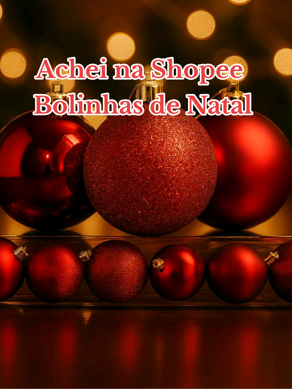 As Bolas de Natal Premium Vermelhas deixam sua árvore com brilho de loja de decoração 😍 Acabamento fosco, liso e glitter 💫 🛍️ ID do produto: BTS-USU-FUB ou acesse o link na bio pra garantir o seu 🎅🏻 #natal #decoracao #shopee #festas #brilho 