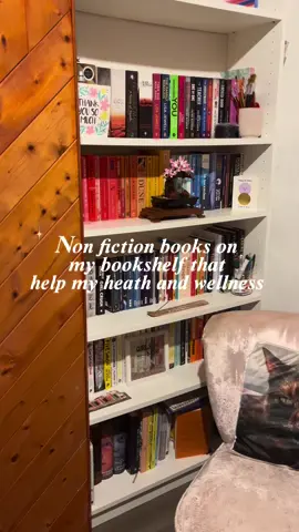 I love a good self help book 📚#selfhelpbooks #bookworm #bookshelftour #bookideas #wellnesstips 