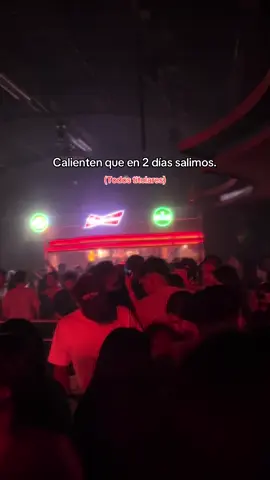 Calienten motores 🫠 #31deoctubre #halloween #disco #fiesta #hazmeviral 