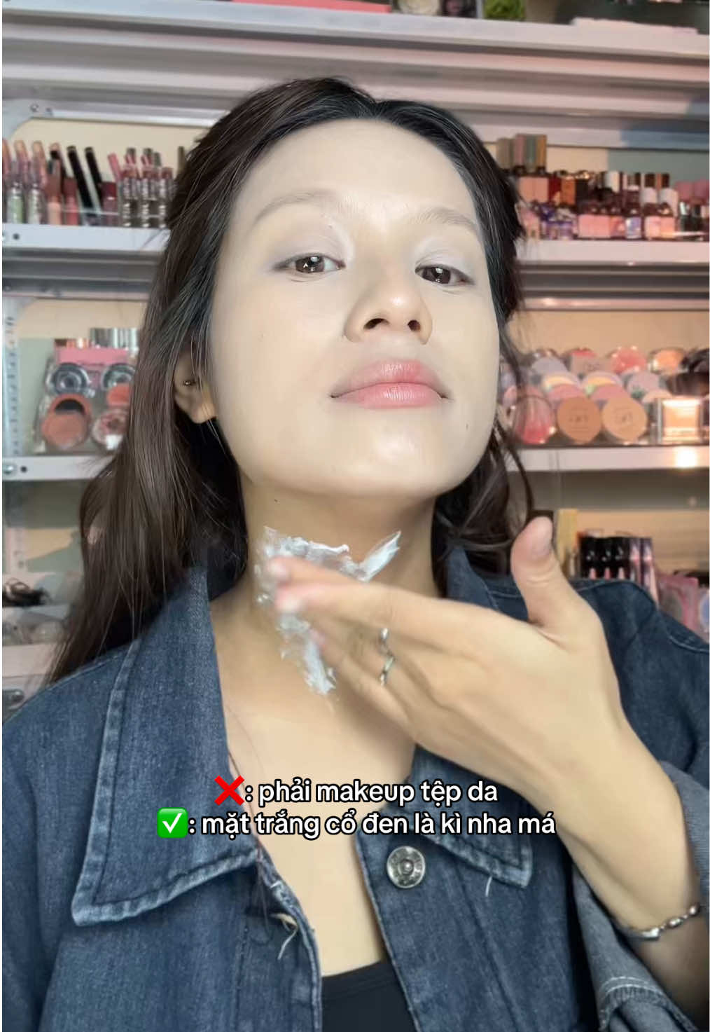 T nhìn ai cổ đen t đánh giá nha =)))) #kemnangtone #toneup #body #bodytoneup #rongbinday 