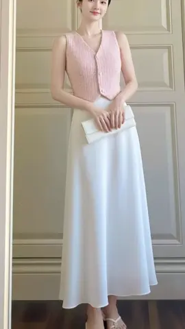 Váy lụa dài che chân tuyệt đối 💕 Mát mẻ thoải mái, nhiều size! Giỏ hàng góc trái xem review nha #váychechân #váylụamát #reviewtốt