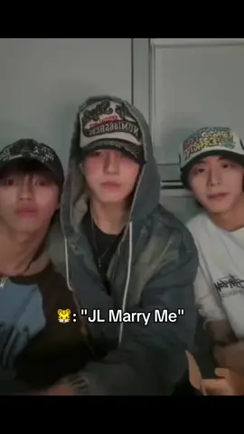 251029 WEVERSE Update ||  Juwon with JL & Woo 🦝🐶🐯  Translation Credit: @eljey on X App  #AHOF #아홉  #AHOF_JL #제이엘  #JLGaspar #JL #박주원 #JUWON  ##서정우 #JEONGWOO  @AHOF 