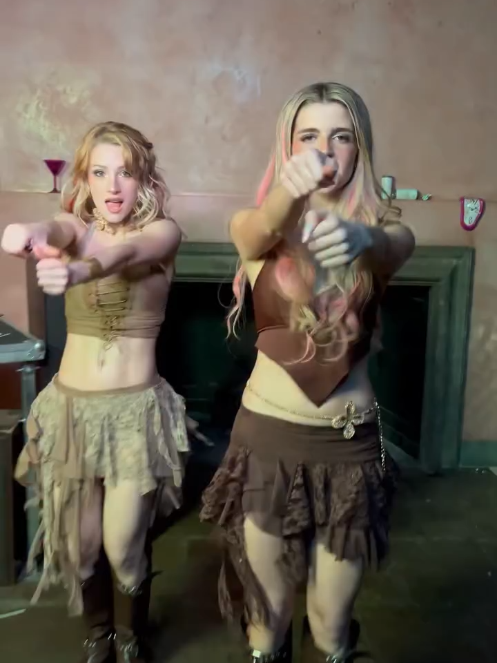 Tau y Mechi te enseñan el paso al paso del 🍋‍🟩🫧#TÉ_KILA_CHALLENGE @k4os.oficial