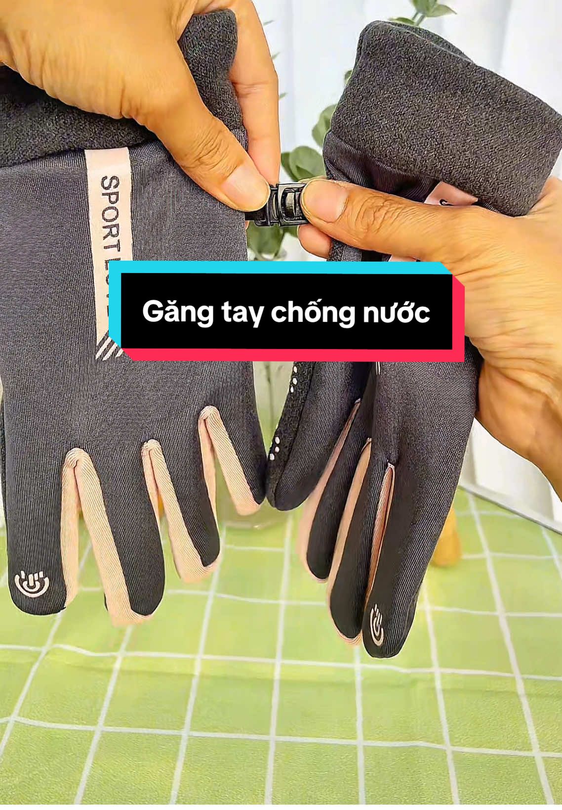 Găng tay nỉ lót lông chống nước giúp đôi tay ấm áp trong những ngày đông giá lạnh #tienichgiadinhaz #gangtaymuadong 