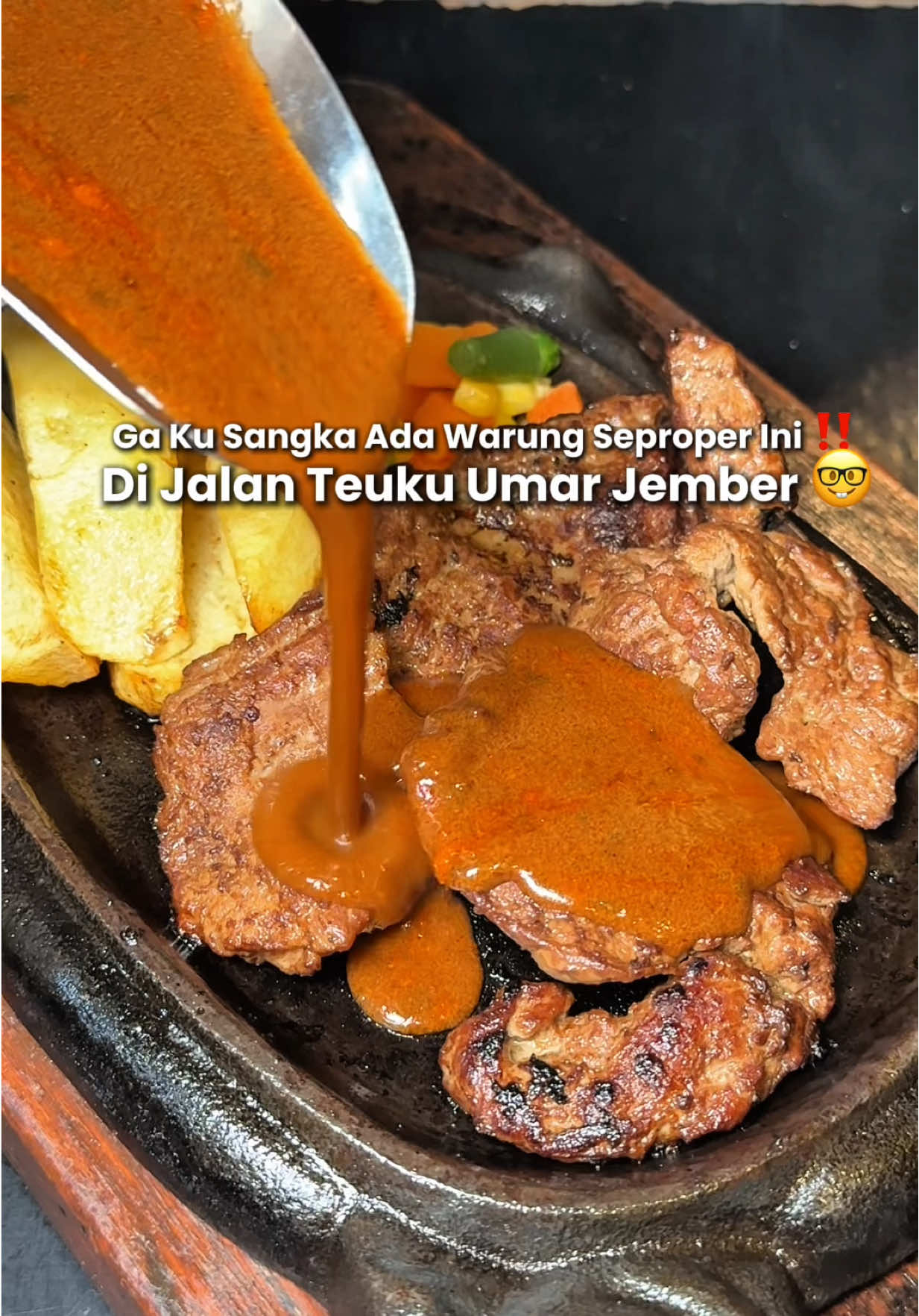 Nemuin WARUNG DENGAN PARKIRAN LUAS di JEMBER 👍WARUNG’e bersih , terus besar dari warung warung pada umumnya ,menu makanannya ga kalah bek resto” haha namanya @warungww45 , gaskenn  📍Jl. Teuku Umar - Tegal Besar  (Depan JnT Cargo ) Jember ⏰10 pagi - 9 malam  #ahingmakan #makananjember #kulinerjember #kulinerjemberenak 