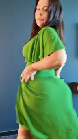 Seattle coffee & cozy vibes ☕️🌧 Perfect rainy day look. #Seattle #CoffeeTime #RainyDay #CozyVibes #PNW