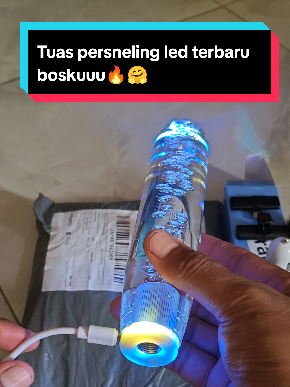 Rekomendasi variasi mobil/truk Tuas persneling led terbaru🔥 Siap2 tampil beda boskuuu🥰😃 #driver #sopirtruck #drivermudapunyacerita #sopirtrukpunyacerita #drivermuda 