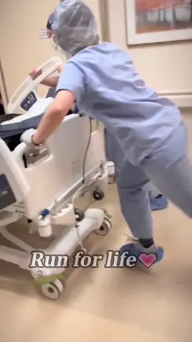 Run like Doctor&Nurse#ghostdoctor #hospitalplaylist #foryou 