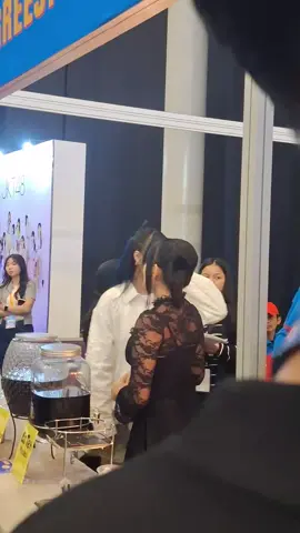 @muthejkt48 @jkt48.amanda.s   . #JKT48AKB48Reunion #muthejkt48 #amandajkt48 #jkt48 #foryou 