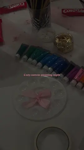 With the girlsss #foryou #fürdich #foryoupage #painting #relatable 