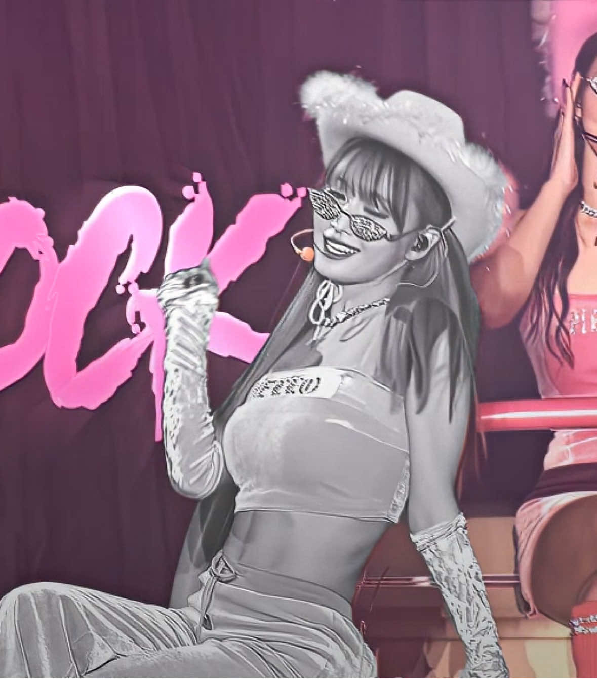 Headshot 2 2 3 she a baddie moshi moshiiii | got lazy towards the end #twice #momo #fyp #chaenrys #viral twice edit kpopedit kpop twicemomo momoedit 