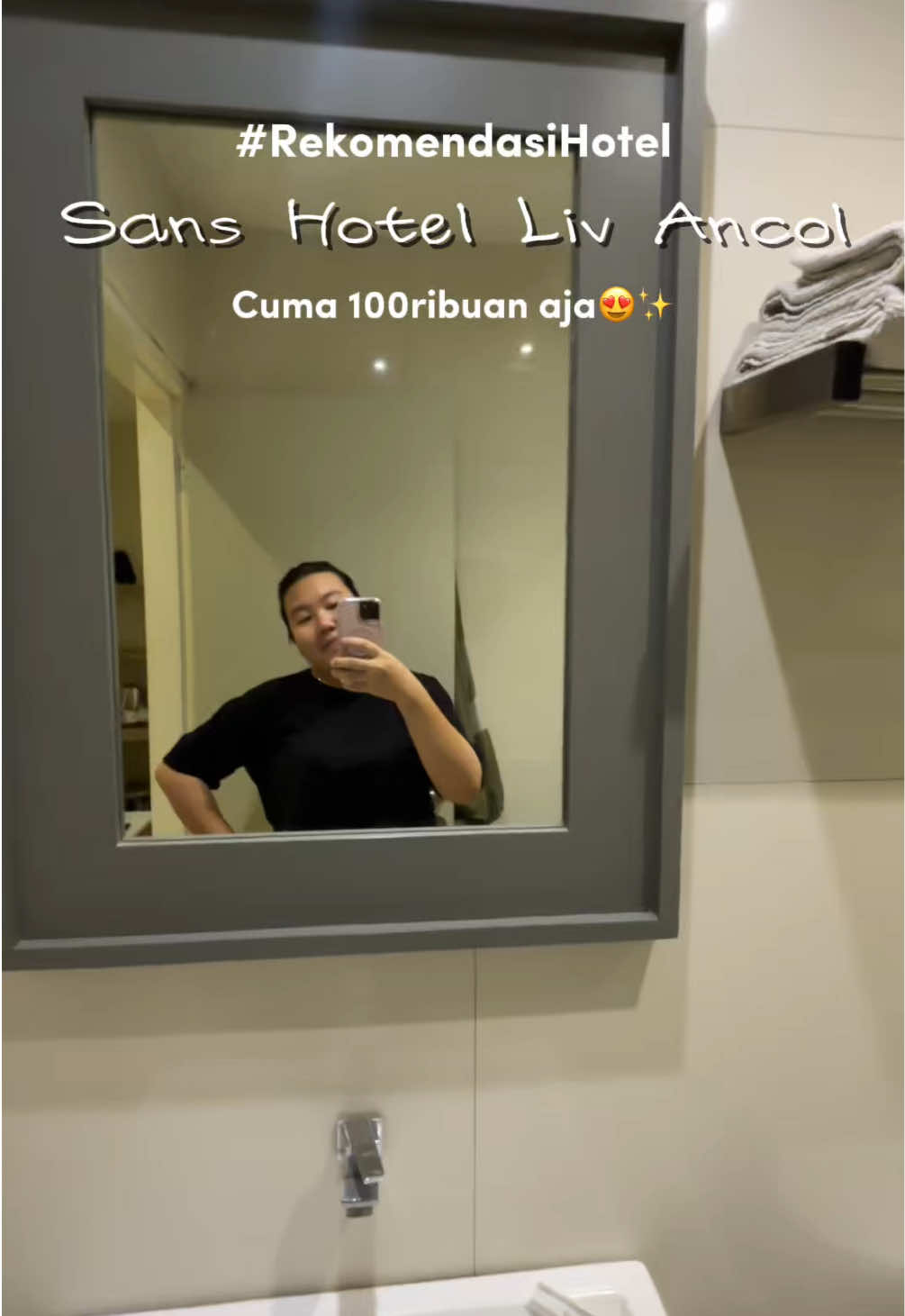 Warga Jakarta wajib tau sama kuliner yang satu ini! Namanya Ikan Bakar Basudara, mereka cuma punya 1 jenis ikan yaitu ikan bandeng cabut duri🐟🤤 1 porsinya cukup buat 2-3 orang dan kalo kesini jangan lupa pesen cah kangkungnya ya!🥬🥗 Oh iya gajauh dari sini ada penginepan super worth it start from 100ribuan aja! Namanya Sans Hotel Liv Ancol jaraknya cuma 5 menit sampe ancol 🎡  Bookingnya via aplikasi RedDoorz biar dapet harga murah!  #redtravelers #BerkeSANS #kulinerjakarta #ikanbakarbasudara #placetogojkt 