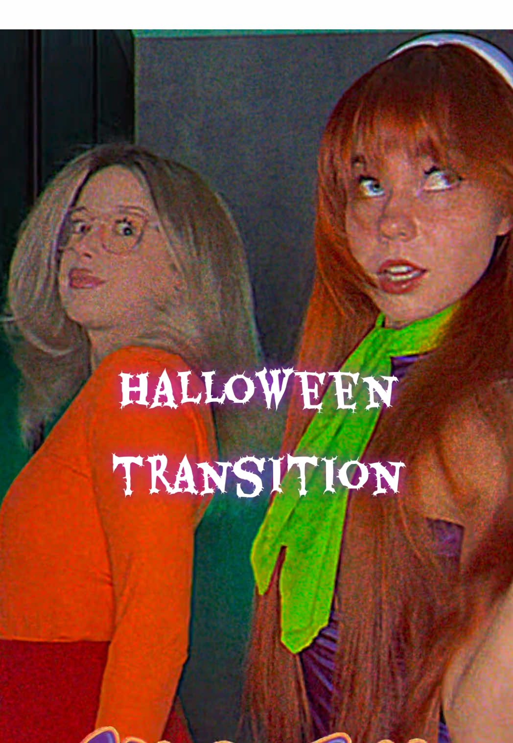 Daphne and Velma cosplay🎃 #halloweentransition #scoobydoo #daphneblake #cosplay #halloweenlook 
