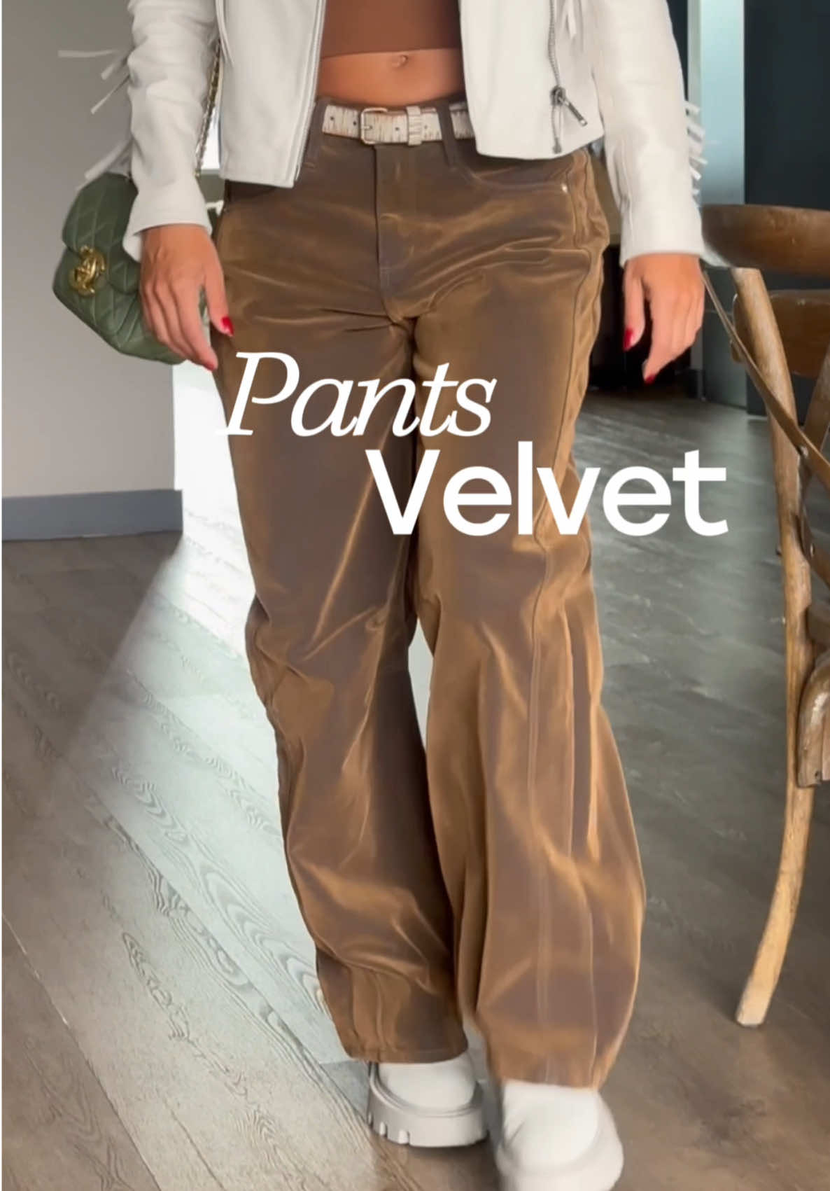 𝗣𝗥𝗘𝗖𝗜𝗢: $139.000 / 𝗨𝗦 $62,9 Todas necesitamos un Jean velvet en nuestro clóset!! 🫠❤️‍🔥 Ref jean wide leg velvet tono café: 065994