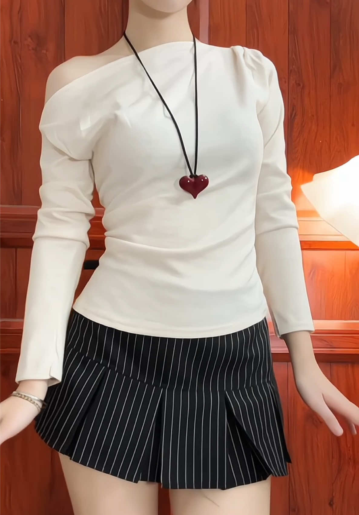 Lạnh rùi mí nàng oi#aothun #aothundaitay #aothudong #aolechvai #reviewthoitrang 