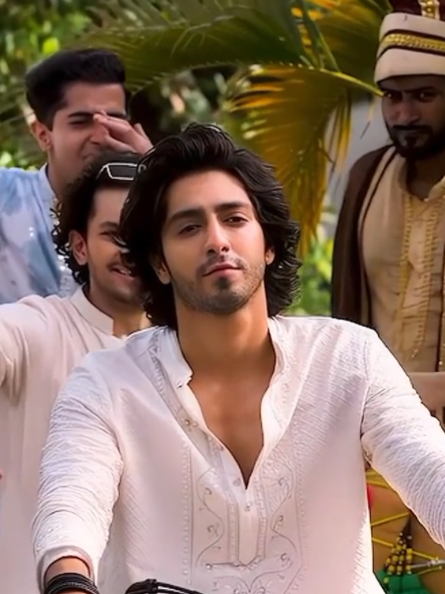 Aneet padda ❤️‍🩹🥀  Saiyara movie Song 🎵  Follow @Urdu989 Tiktok team don't under review my video ❤️‍🩹🥀🎵 #Bollywood #foryou #urdu989 #aneetpadda 