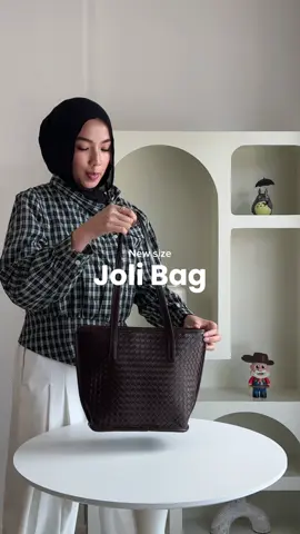 Not too big, not too small  the perfect Joli Medium is here✨ #tgifproject #localbrand #tgifriends #totebagaesthetic #rekomendasitotebag 