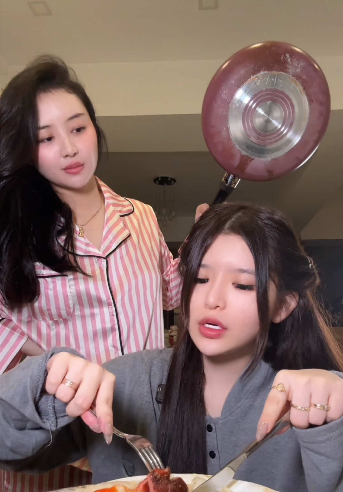 Bánh tráng bóng đêm