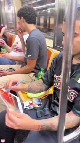 Draw for passers-by #drawing #stranger #wholesome #reaction #foryou 