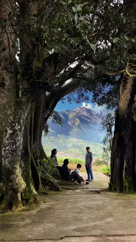 Definisi ketenangan & penyembuhan #alam #merapiview #bukitcilenguk #seloboyolali #familytrip 
