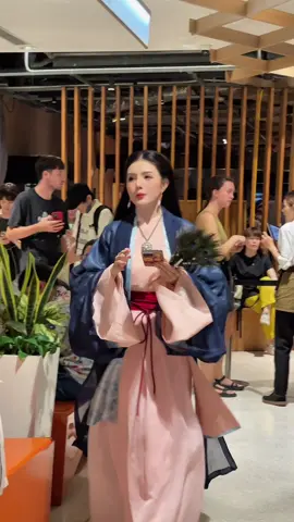 Theo em về hông ? 😌