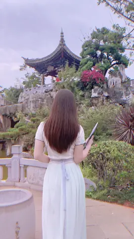 Mặt không đẹp nên chỉ có vid quay sau lưng. 🙃 #chugiahoavien #trungquoc #dulich #tiktok #xuhuong 