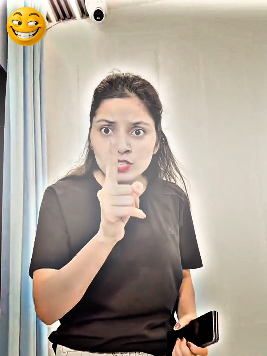 Tiktok Foryou Trick📥 Funny pranks videos😂 #funn #comedyindia #saasbahu 