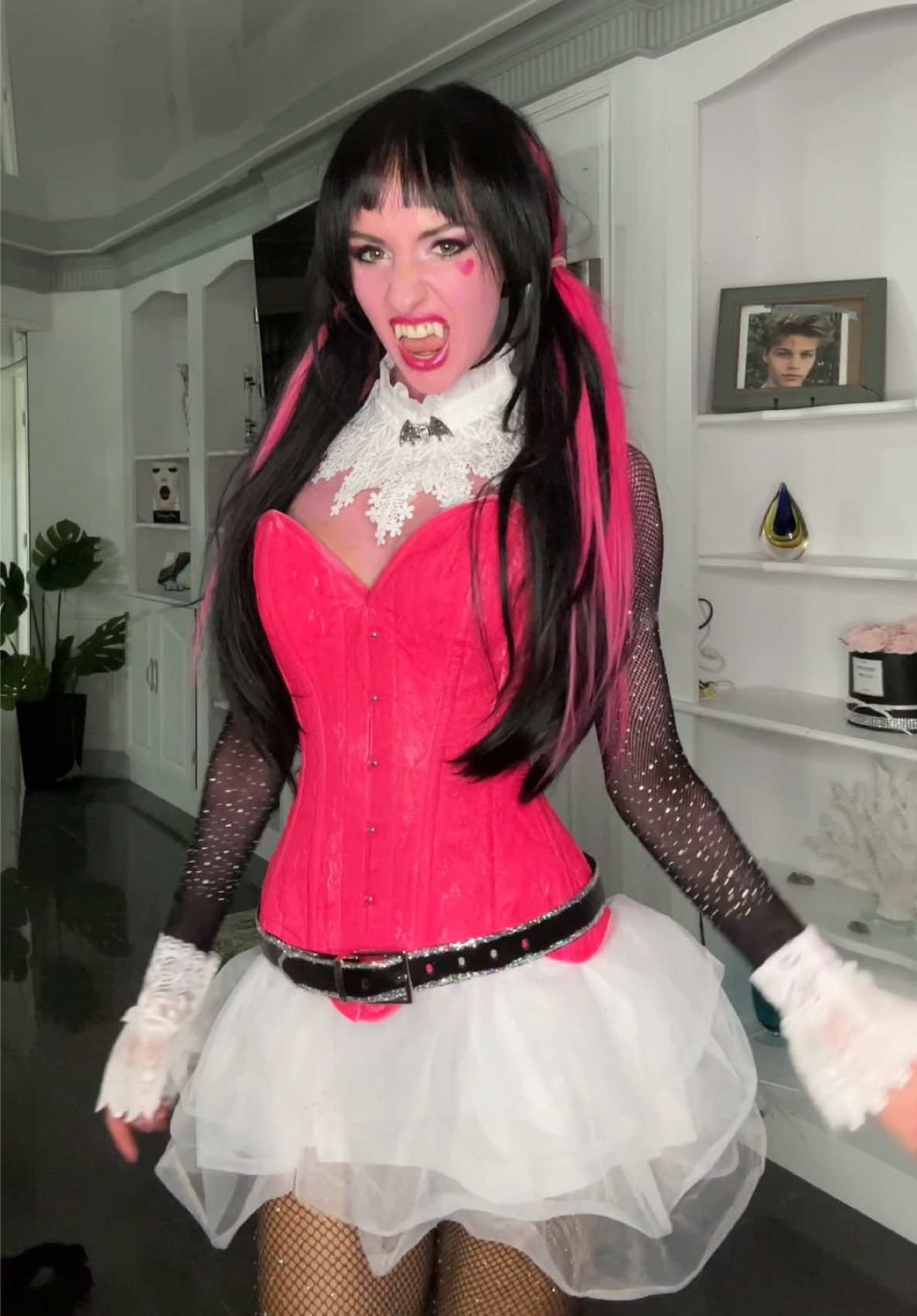 the heels are the best part of this outfit HEHE 💕🦇 do I have the best Draculaura costume? #nataliereynolds #halloween #costume #draculaura #monsterhigh monster high Halloween costume 