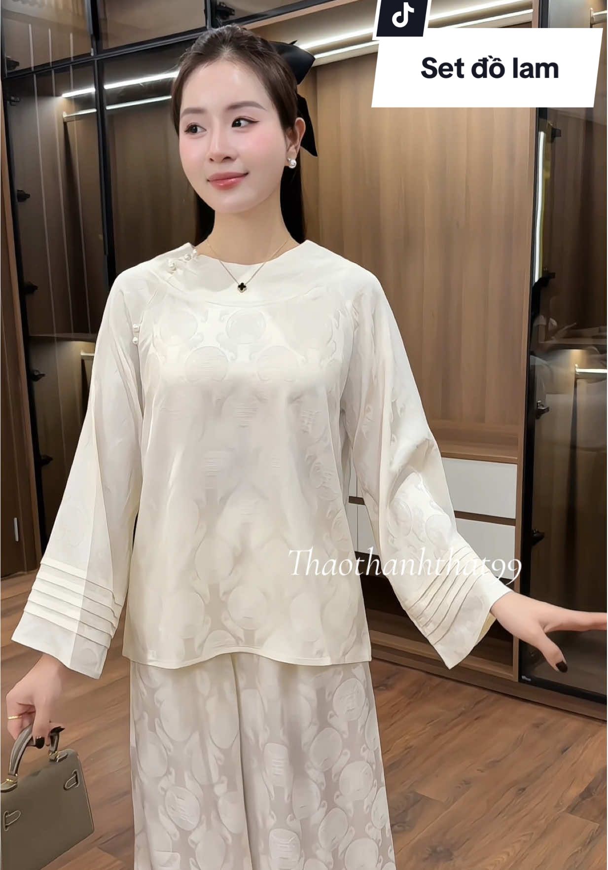 Set lụa xinh lắm mn ơi - mặc sang lắm ạ #thaothanhthat99 #phapphucdichua #phapphuc #phapphuctinhnhi #setdoxinh 