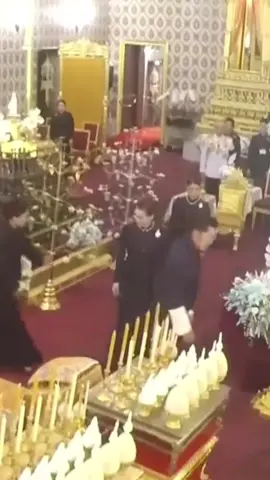 🇧🇹❤️🇹🇭 ทรงเป็นกำลังใจให้ซึ่งกันและกัน