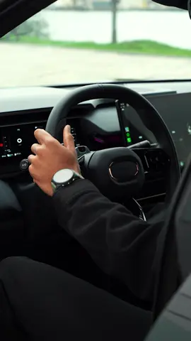 The Lynk & Co 08 in all its glory. Add an extra touch of premium by choosing the 08. Nothing will hold you back. #LynkCo #LynkCo08 #NothingWillHoldYouBack