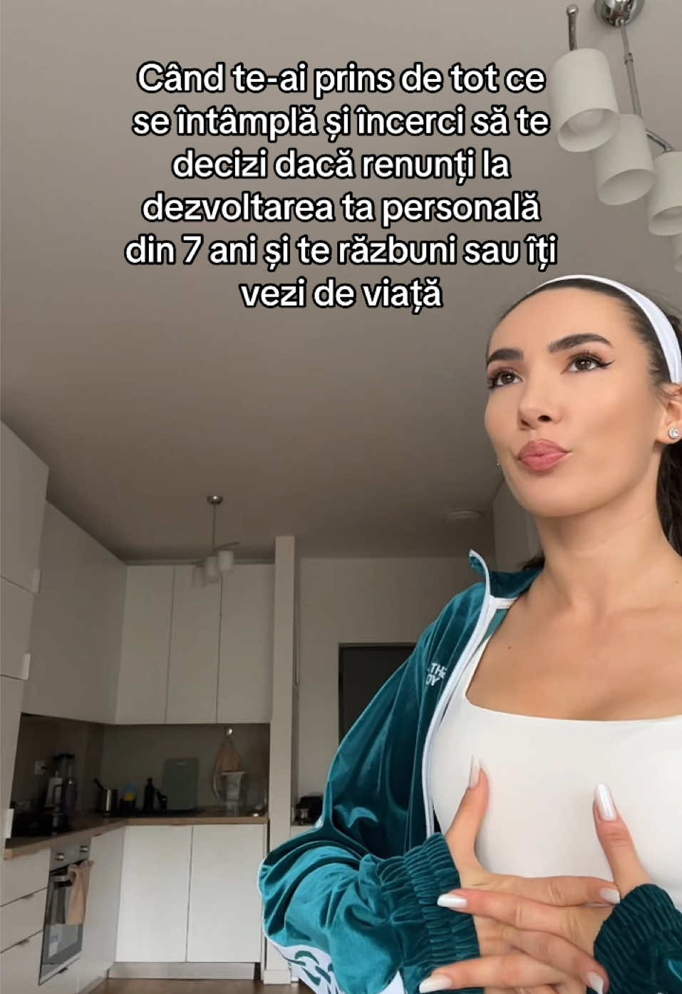 the battle is real ig:mirelabeyourself #dezvoltarepersonala #razbunare #tradare 