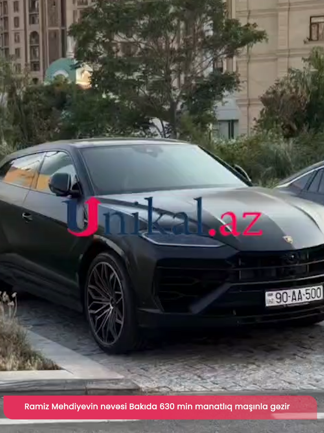 Ramiz Mehdiyevin nəvəsi Bakıda 630 min manatlıq maşınla gəzir  Prezident Administrasiyasının cinayət məsuliyyətinə cəlb olunan sabiq rəhbəri Ramiz Mehdiyevin nəvəsi Hikmət Əliyevlə bağlı maraqlı faktlar məlum olub. 