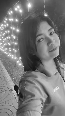 #สตอรี่ความรู้สึก #ทนเรื่องแย่ ๆ ให้ไหว วันหนึ่งจะมีเรื่องดี ๆ เข้ามาเอง โลกไม่ได้สนว่า คุณเก่งมากมายแค่ไหน แต่โลกสนตรงที่ว่า คุณจะรับมือกับช่วงเวลาที่สาหัสและผ่านมันไปได้ยังไงมากกว่า จงเชื่อในจังหวะชีวิต...