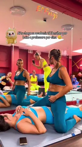 Será que tá precisando de voluntários 