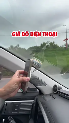 Trả lời @Nhài sữa team ra đường phải dò map mà sợ bị phạt nguội thì sắm ngay em giá đỡ điện thoại chân ái này nha #giadodienthoai #giadodienthoaixoay360 #giadodienthoaioto #giangdunggi 