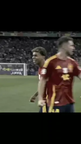 المراهق☝🏽🔥. @فكرتي 😋. #Barcelona #lamineyamal #foryou #اكسبلورexplore #الشعب_الصيني_ماله_حل😂😂 