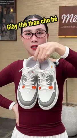 Giày thể thao cho bé xinh quá nè ba mẹ #yennguyenreview #thoitrangchobe #giaythethaochobe #giayxinhchobe 
