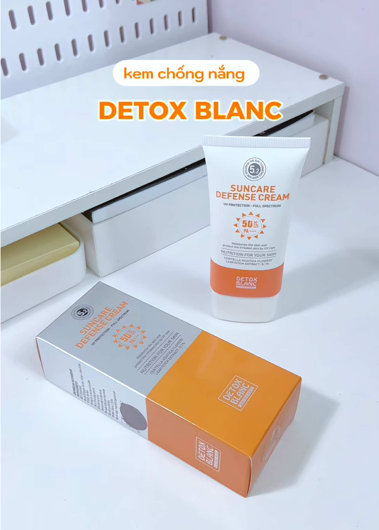 Đi nắng là phải chuẩn bị sẵn trợ thủ đắc lực này nha các bà 🤩 #review #kemchongnang #detoxblanc  #TikTokAwardsVN #lacongaiphaixinh 