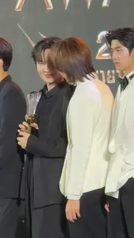 แล้วใครจะรักสองหมวย ได้เท่าสองหมวยอ่ะ🥹💖🤏 #น้ําปิงนภัสกร #ก้องจิโร่ #เก่งน้ําปิง #โทมัสก้อง #MAYATVAWARDS2025 cr soluvrmas(x)