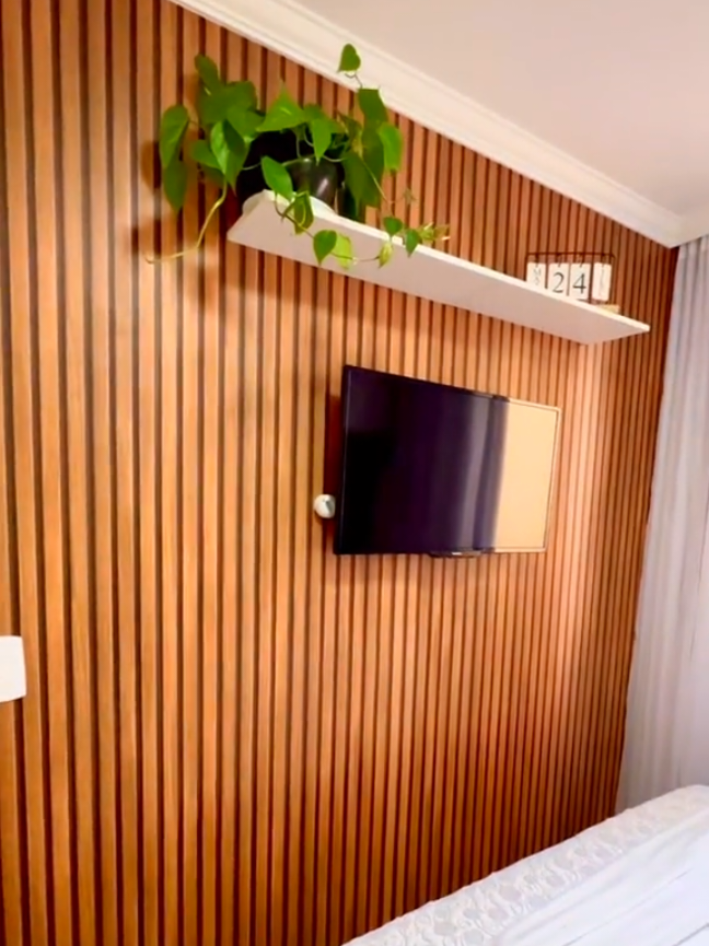 Papel de parede ripado adesivo Premuim varios modelos  #papeldeparede #decoracaodecasa #papeldeparederipado #acheinashopee #casanova @Suu | Caçadora de ofertas Shop @Suu | Caçadora de ofertas Shop @Suu | Caçadora de ofertas Shop 