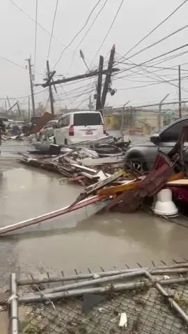 🙏🏽🙏🏽🙏🏽 for my former home town Jamaica 🇯🇲🇯🇲🇯🇲 it has been devastated by hurricane Melissa we are preparing rescue teams to go into the most devastated areas to save lives #jamaica #hurricanemelissa #careychenart 